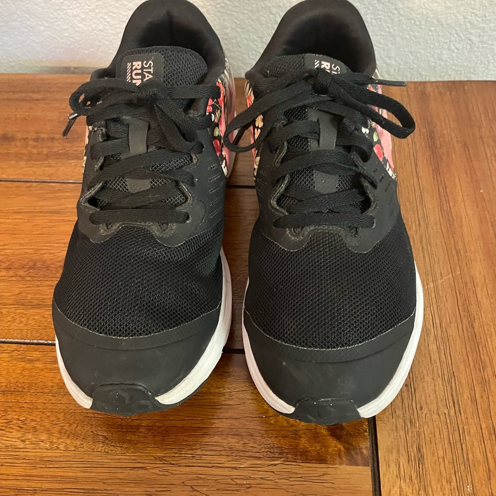 Nike Kids Sneakers Black with Floral Accents